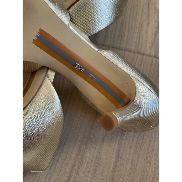 Sam Edleman VIV Metallic Gold Pointed-Toe DOrsay Style Heels Size 9 - Picture 5 of 5
